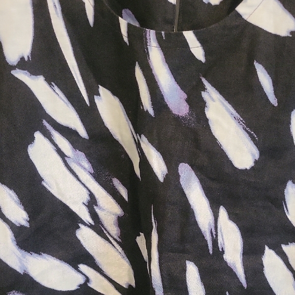 DKNY Pure SzSM Linen Black and White Patterned 3/4 sleeve crop Top - Picture 4 of 6